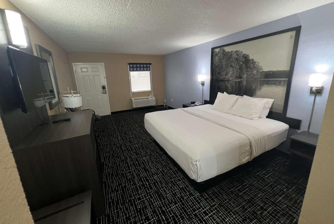 Super 8 By Wyndham Paducah I-24 Exit 4 Hotel Eksteriør billede